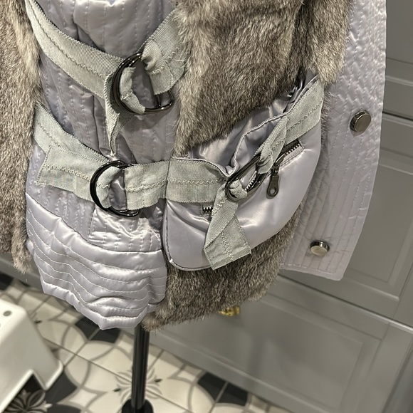 Rabbit Fur Vest with adjustable fit - Picture 5 of 16